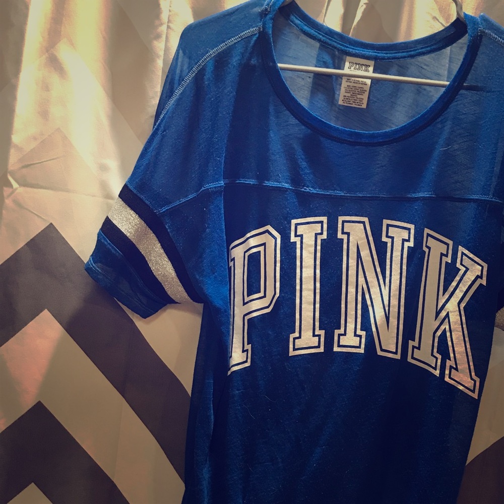 Victoria’s Secret pink tee